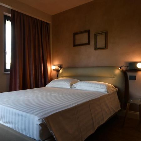 B&B Bricco Della Guardia Briaglia ภายนอก รูปภาพ